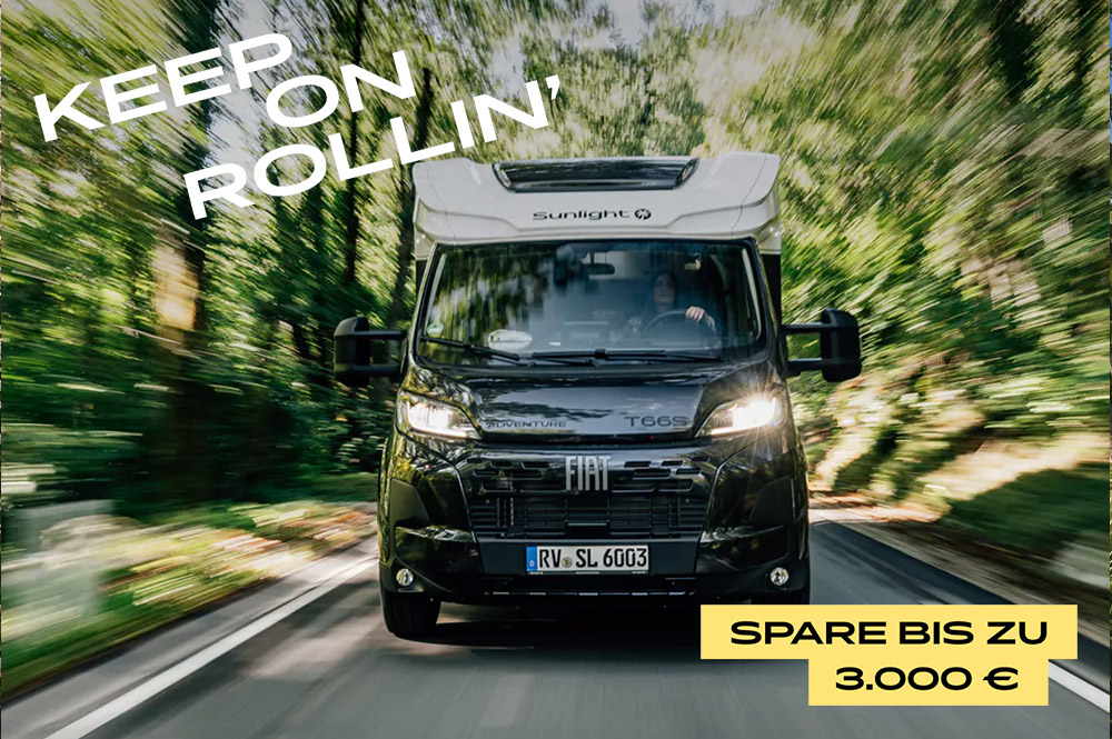 Sunlight-Fahrzeug fährt auf einer Straße.