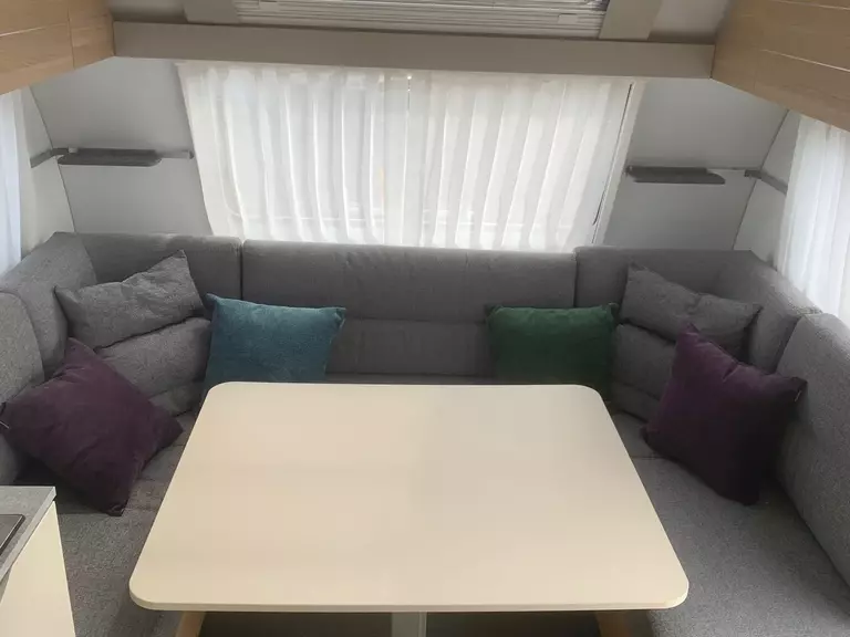 5.45270551.jpg